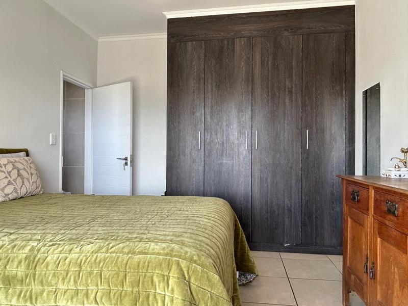 To Let 1 Bedroom Property for Rent in Sandown Western Cape